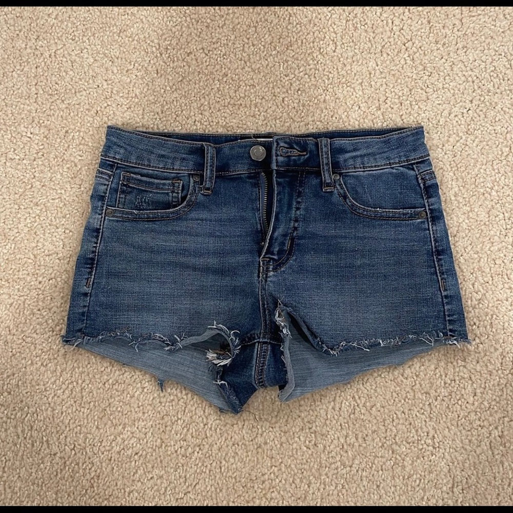 RSQ jean shorts!